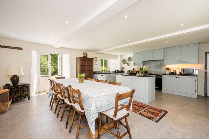 Kitchen / Dining Room- click for photo gallery